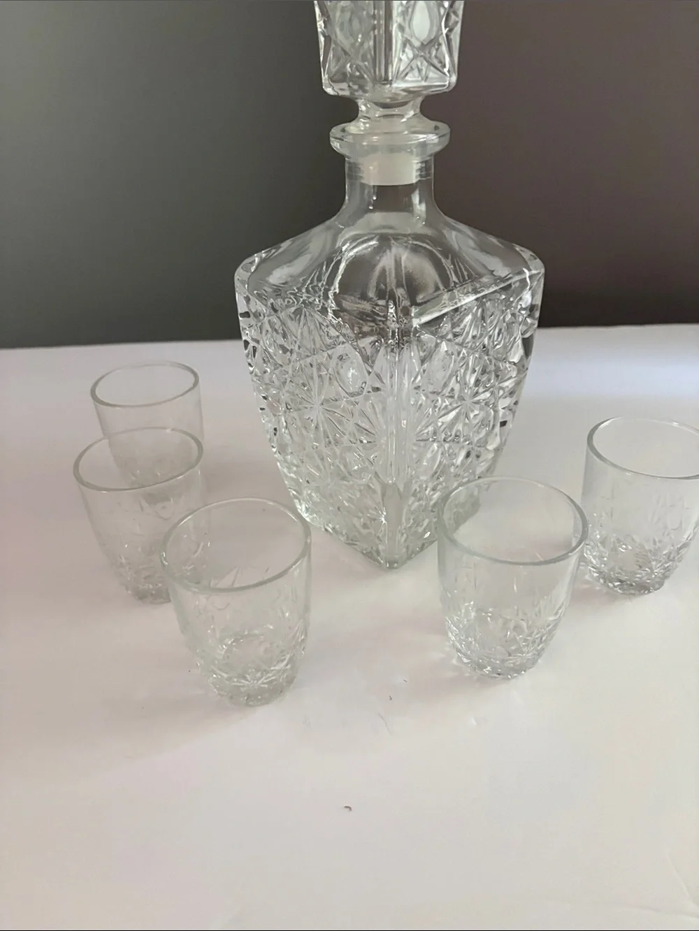 Decanter Set with 5 Matching Shot Glasses - Clear